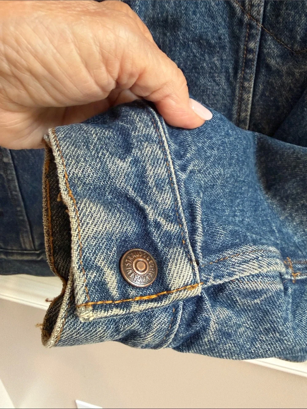 VTG 1987 Levi’s 70608-0216 Sherpa-Lined Type III Denim Trucker Jacket